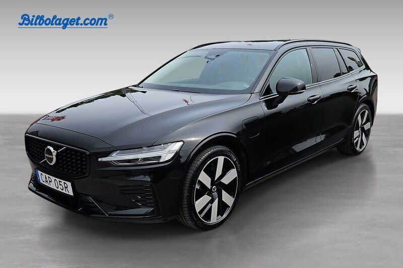 Svart Begagnad 2025 Volvo V60 Plus Kombi | 549 000 kr (Dyr) - Bild 1/4