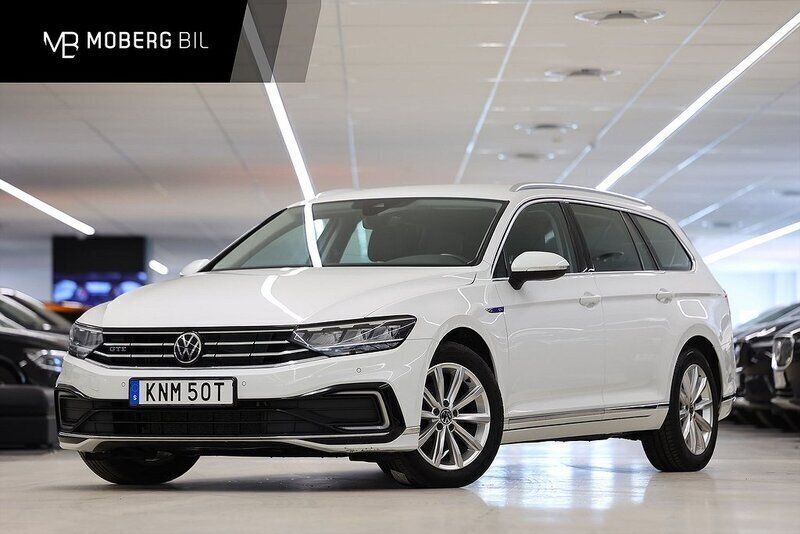 Vit Begagnad 2021 VW Passat GTE Kombi | 234 900 kr (Marknadspris) - Bild 1/3