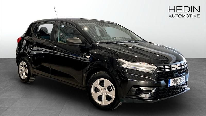 Svart Ny 2025 Dacia Sandero Essentiel Halvkombi | 200 700 kr (Marknadspris) - Bild 1/4