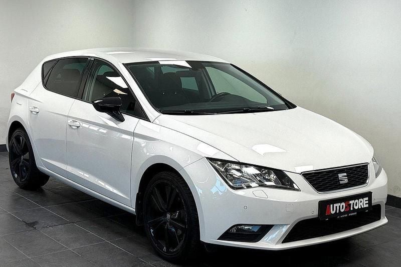 Vit Begagnad 2016 Seat Leon Style Halvkombi | 87 900 kr (Bra pris) - Bild 1/4