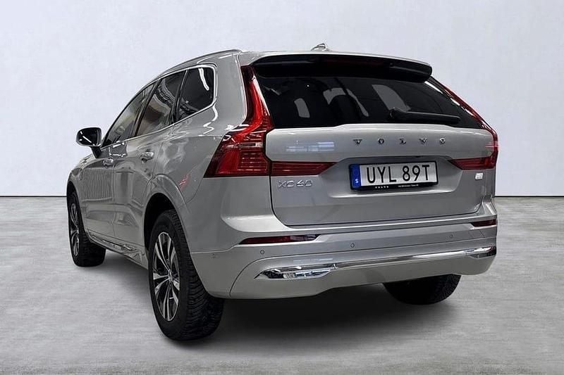 Begagnad Volvo XC60 Core 355 HK (261 kW) 2024 Silver SUV