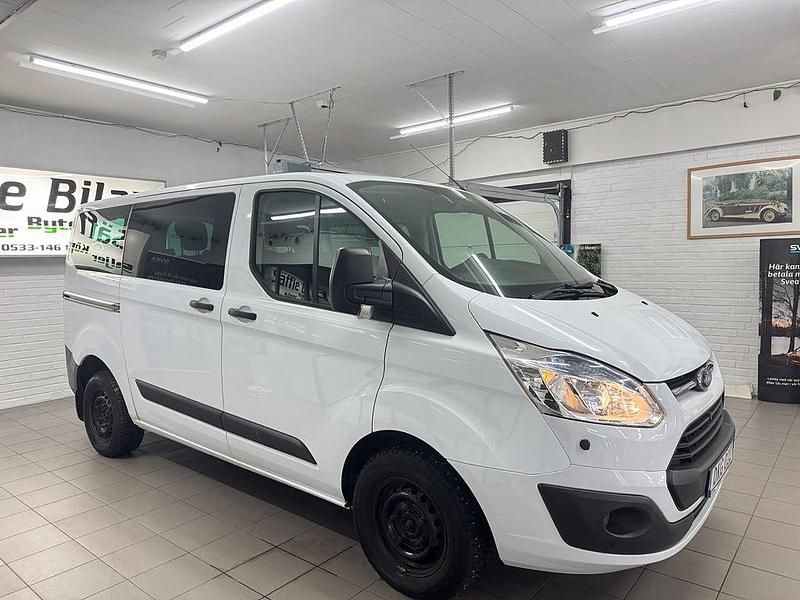 Begagnad Ford Transit Custom 125 HK (91 kW) 2014 Vit Minibuss