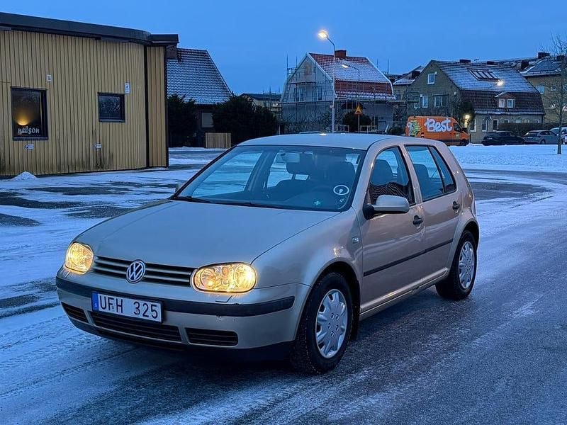 Begagnad VW Golf IV 102 HK (75 kW) 2003