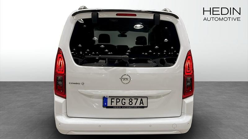 Begagnad Opel Combo-e Life 100 kW (136 HK) 2021 Vit (white) Van