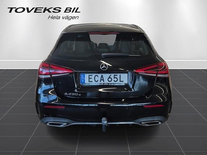 Begagnad Mercedes A250 160 HK (117 kW) 2022 Svart