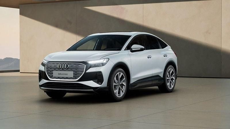 Vit Begagnad 2024 Audi Q4 Sportback e-tron Advanced Plus SUV | 659 000 kr - Bild 1/4