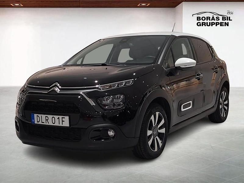 Svart Begagnad 2023 Citroën C3 PureTech Halvkombi | 129 000 kr (Marknadspris) - Bild 1/4