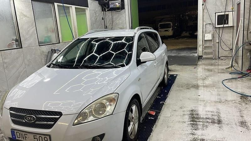 Begagnad 2008 Kia Ceed Sportswagon Kombi | 36 000 kr (Marknadspris) - Bild 1/4