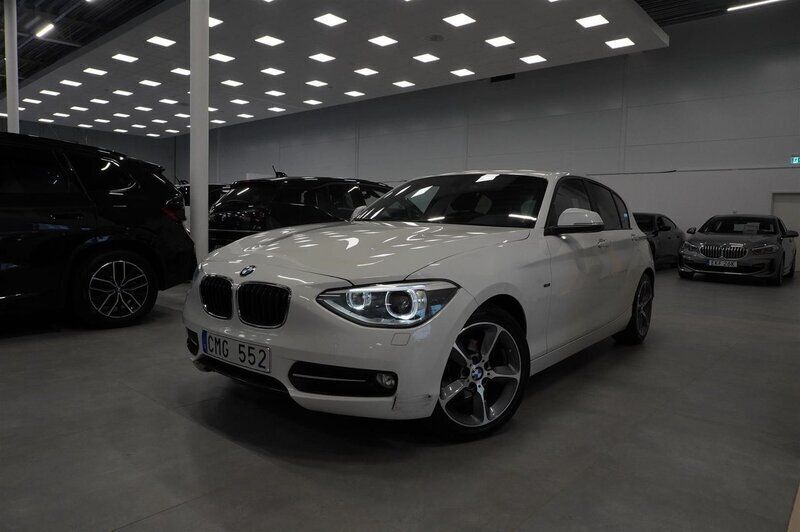 Okänd Begagnad 2012 BMW 118 Sport Line Halvkombi | 129 800 kr (Marknadspris) - Bild 1/4