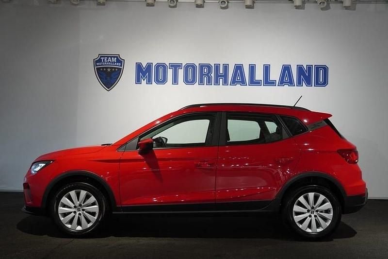 Begagnad Seat Arona Style 112 HK (82 kW) 2023 Röd SUV