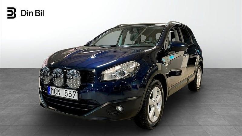 Mörkblå Begagnad 2011 Nissan Qashqai SUV | 124 900 kr (Lite dyr) - Bild 1/4