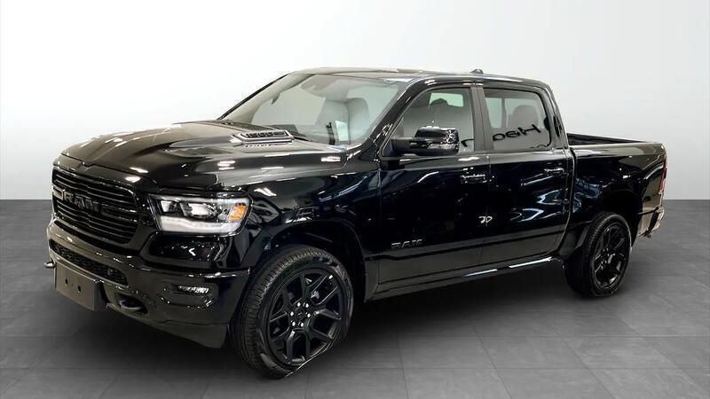 Svart Ny 2024 RAM 1500 Pickup | 879 900 kr - Bild 1/4