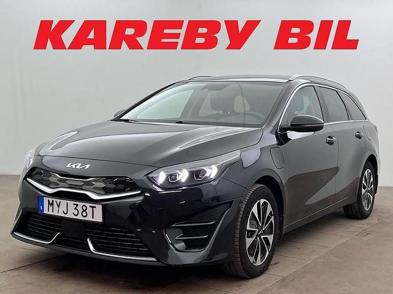 Svart Begagnad 2023 Kia Ceed Sportswagon Advance Kombi | 249 900 kr (Marknadspris) - Bild 1/3