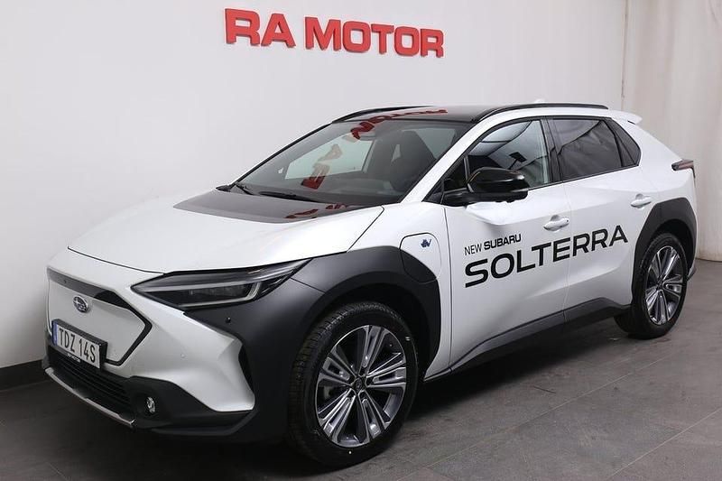 Begagnad Subaru Solterra 160 kW (218 HK) 2023 Vit SUV