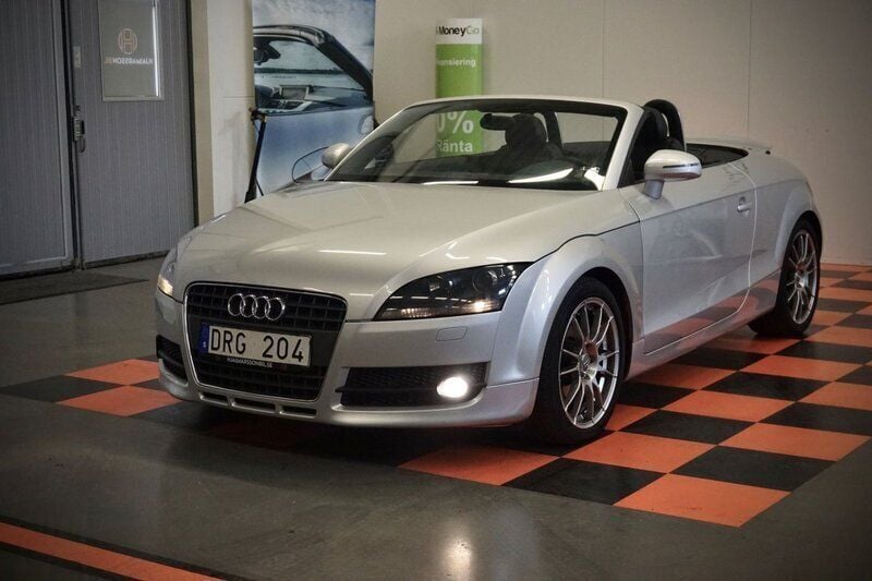 Silver Begagnad 2009 Audi TT Roadster Cab | 92 500 kr (Superpris) - Bild 1/4