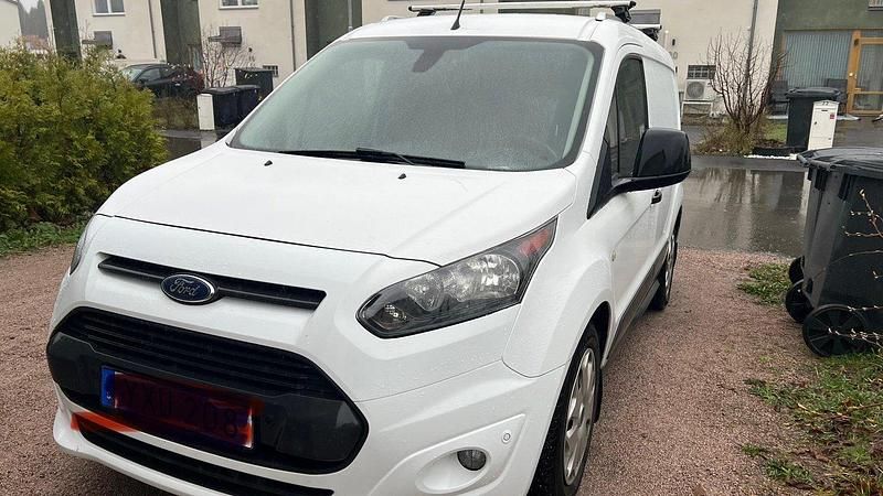 Vit Begagnad 2018 Ford Transit | 149 000 kr (Dyr) - Bild 1/4