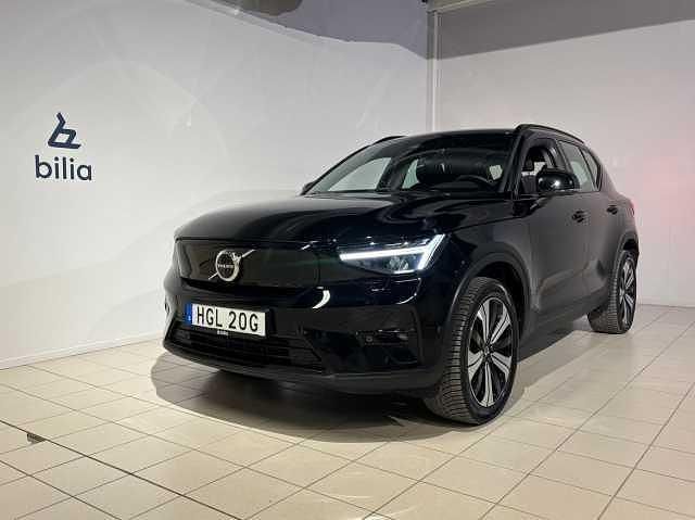 Begagnad 2023 Volvo XC40 SUV | 369 900 kr (Marknadspris) - Bild 1/4
