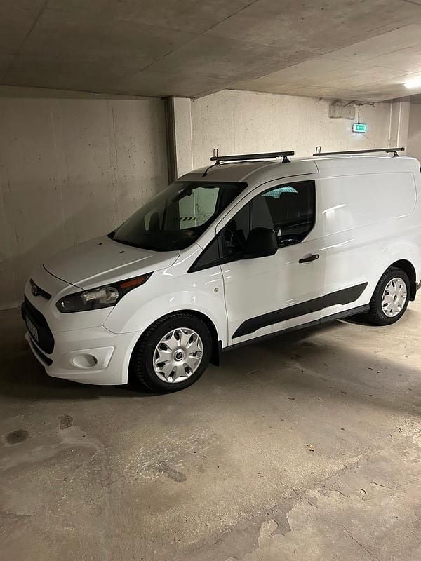 Begagnad Ford Transit Connect 120 HK (88 kW) 2016 Minibuss