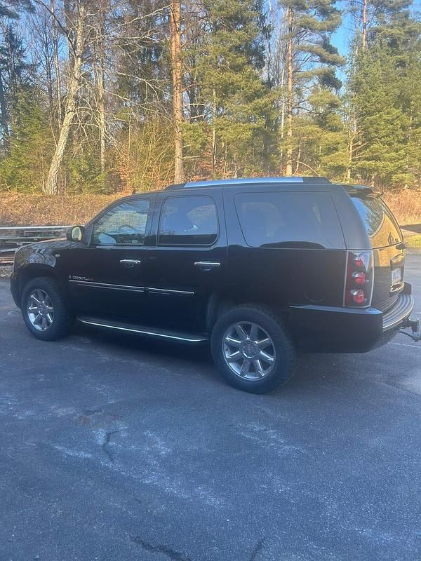 Begagnad GMC Yukon 384 HK (282 kW) 2007 Svart SUV