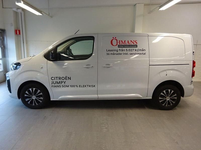 Vit Begagnad 2024 Citroën Jumpy Business Class Van | 399 900 kr - Bild 1/4