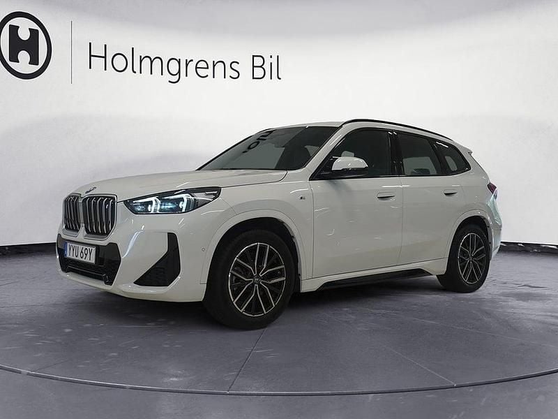 Begagnad BMW iX1 M Sport 230 kW (313 HK) 2022 Vit SUV