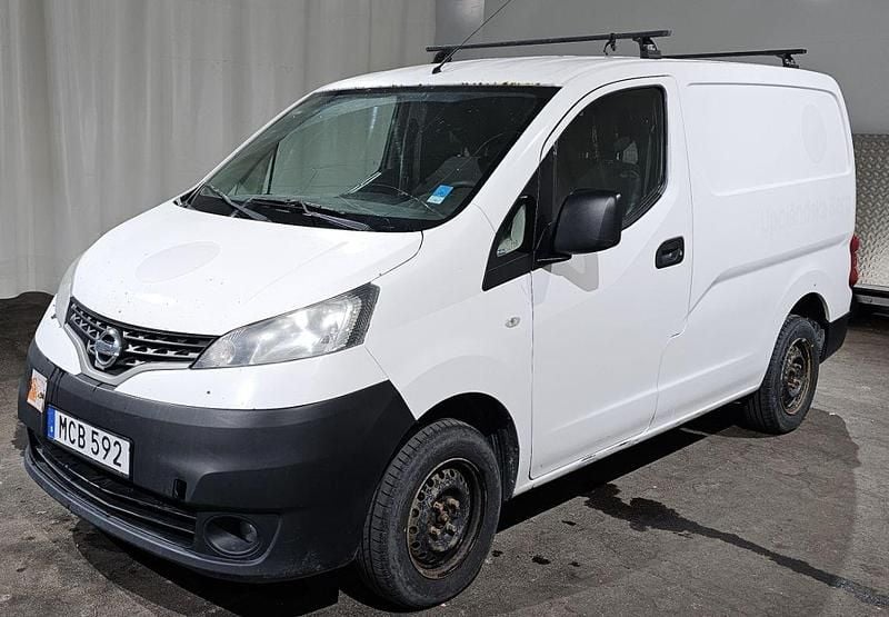 Vit Begagnad 2015 Nissan NV200 Van | 29 900 kr (Marknadspris) - Bild 1/4