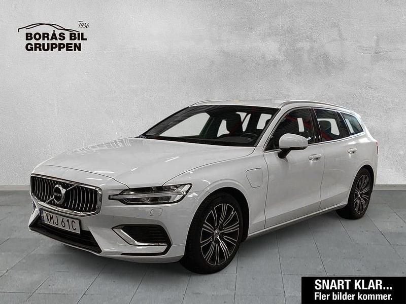 Vit Begagnad 2022 Volvo V60 Inscription Kombi | 259 000 kr (Bra pris) - Bild 1/3