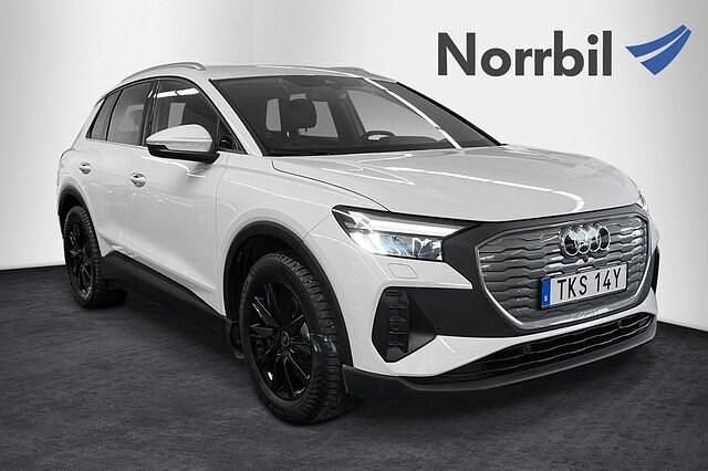 Glaciärvit metallic Begagnad 2023 Audi Q4 e-tron Proline SUV | 449 000 kr (Lite dyr) - Bild 1/4