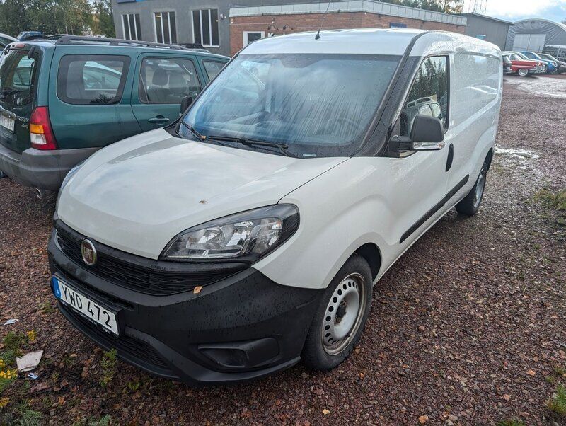 Vit Begagnad 2019 Fiat Doblò Minibuss | 125 000 kr (Dyr) - Bild 1/3