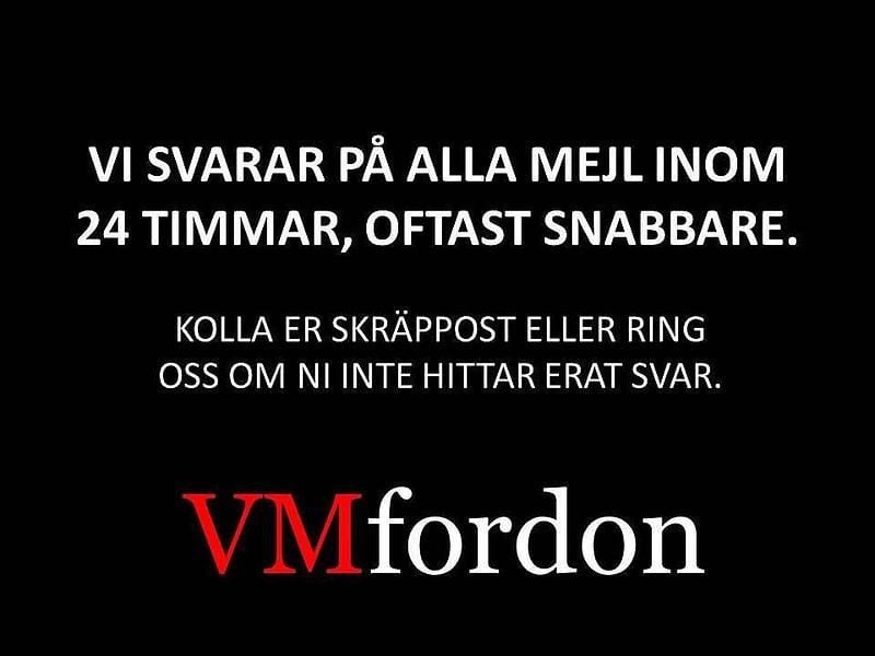 Begagnad Volvo V40 Kinetic 120 HK (88 kW) 2016 Ljusblå Halvkombi