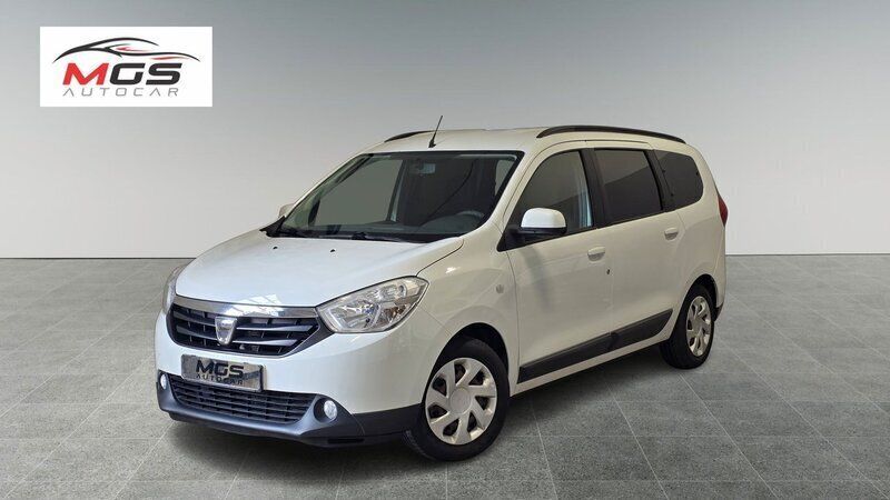 Vit Begagnad 2015 Dacia Lodgy Minibuss | 64 900 kr (Marknadspris) - Bild 1/4