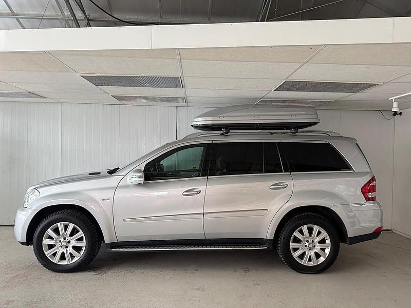 Begagnad Mercedes GL350 265 HK (194 kW) 2011 Silver SUV