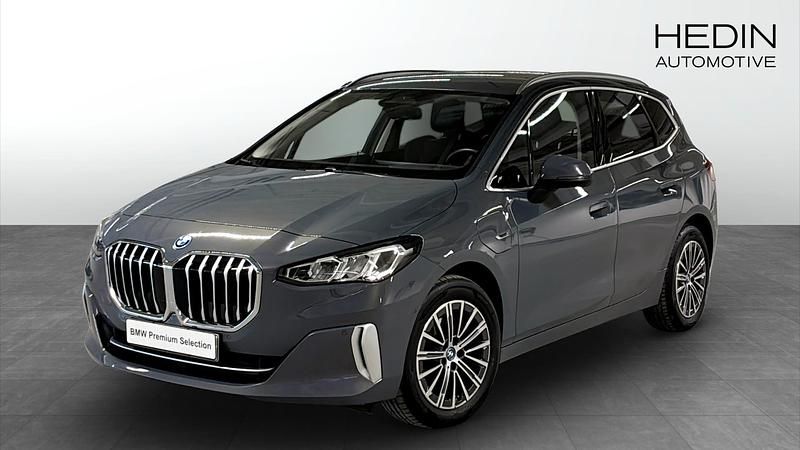 Begagnad BMW 225 Active Tourer 2023 Grå Minibuss