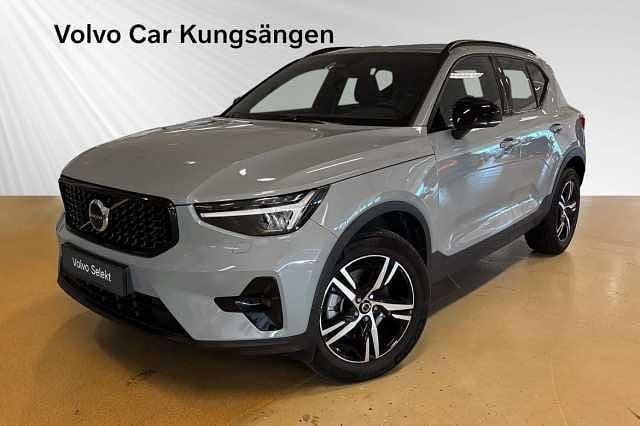 Begagnad 2025 Volvo XC40 SUV | 399 900 kr (Marknadspris) - Bild 1/3