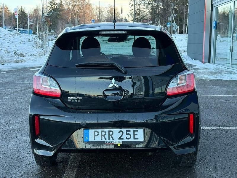 Begagnad Mitsubishi Space Star 80 HK (58 kW) 2020 Halvkombi