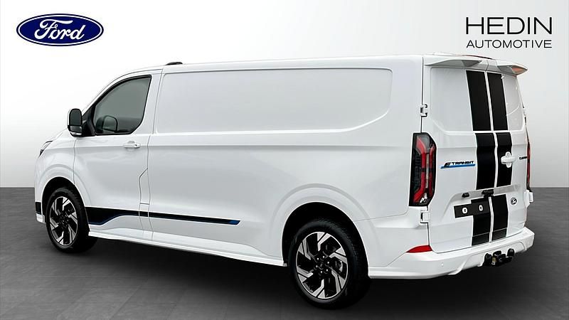Ny Ford E-Transit 2026 Vit Van