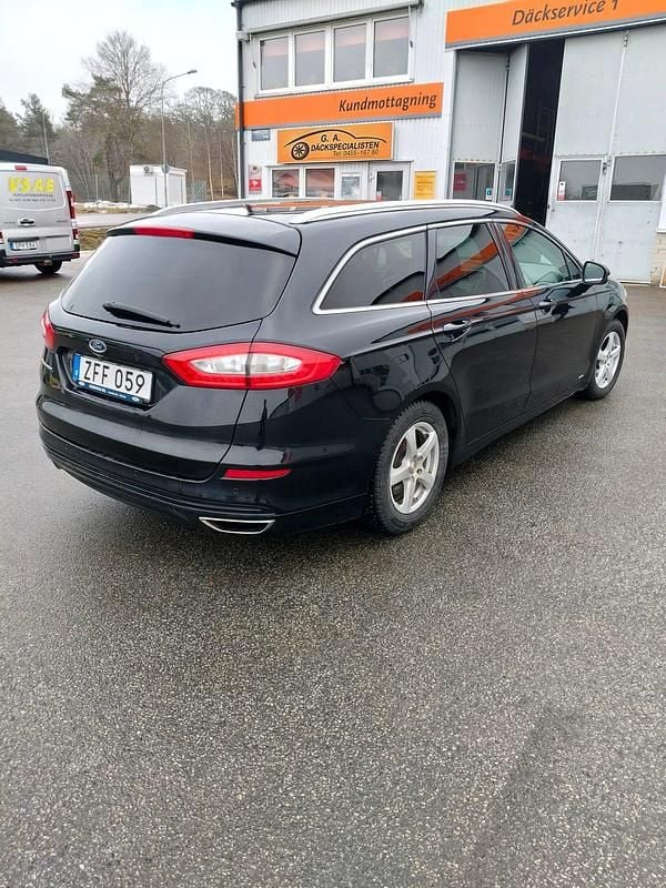 Begagnad Ford Mondeo 180 HK (132 kW) 2018 Kombi