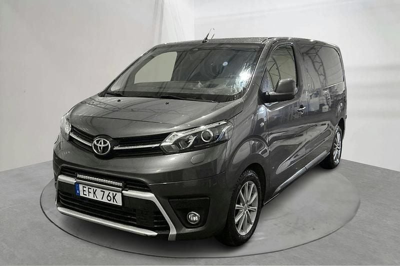 Mörkgrå Begagnad 2021 Toyota Proace Minibuss | 129 000 kr (Superpris) - Bild 1/4