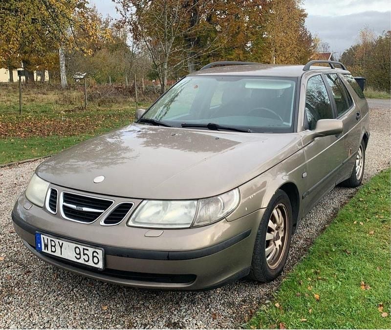 Brun Begagnad 2004 Saab 9-5 Linear Kombi | 9 000 kr (Dyr) - Bild 1/4