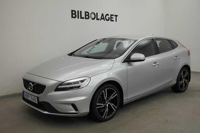 Begagnad Volvo V40 Business Edition 192 HK (141 kW) 2017 Silver Kombi