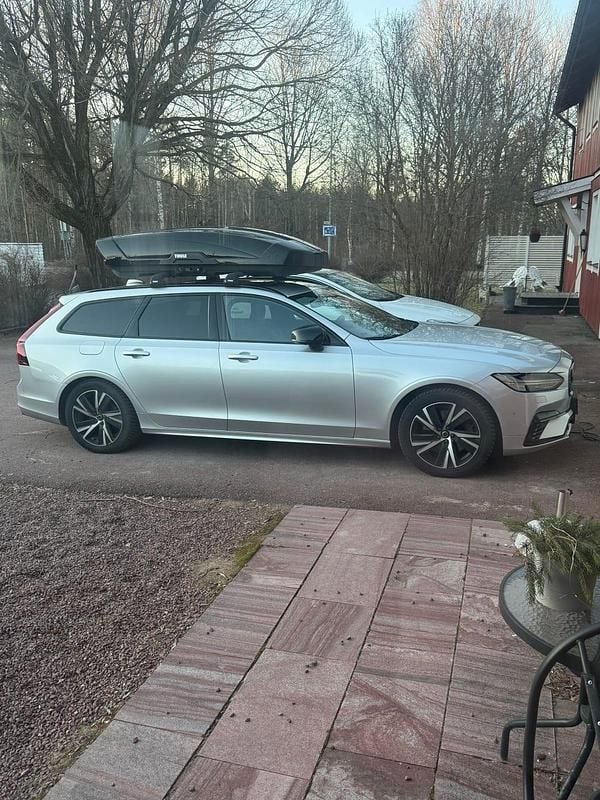 Begagnad Volvo V90 350 HK (257 kW) 2022 Kombi