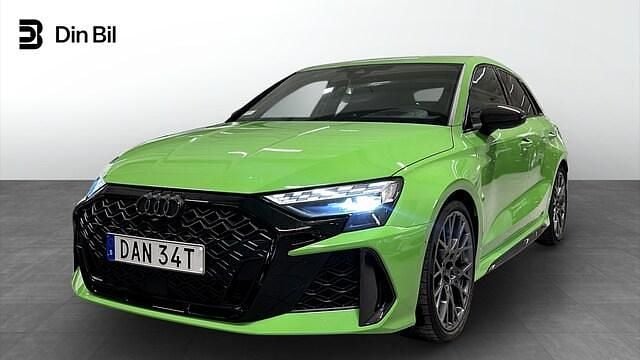 Begagnad Audi RS3 Sportback Sport 400 HK (294 kW) 2024 Grön Halvkombi