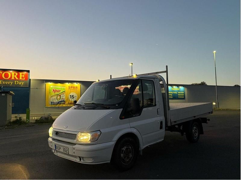Vit Begagnad 2005 Ford Transit | 39 900 kr - Bild 1/4