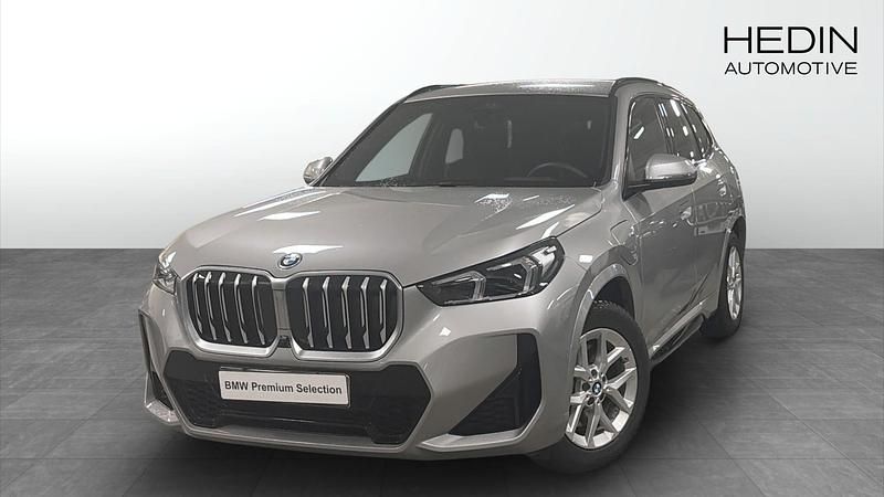 Begagnad 2025 BMW X1 M Sport SUV | 568 700 kr - Bild 1/4