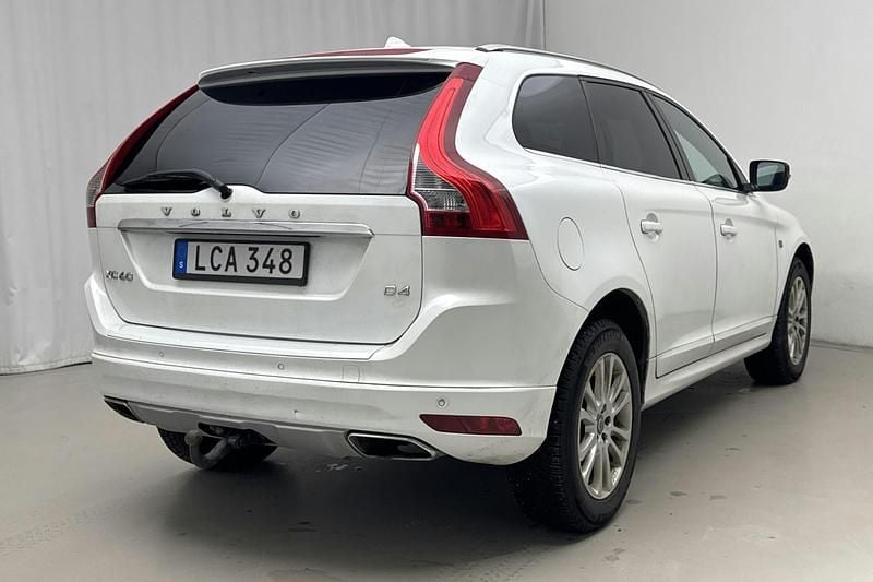 Begagnad Volvo XC60 Ocean Race 190 HK (139 kW) 2016 Vit SUV