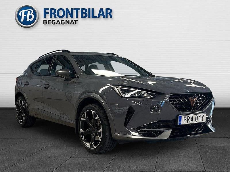 Ljusgrå (grå) Begagnad 2022 Cupra Formentor SUV | 264 900 kr (Marknadspris) - Bild 1/3