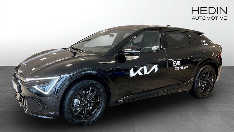 Svart (black) Begagnad 2025 Kia EV6 GT-Line SUV | 599 900 kr (Dyr) - Bild 1/4