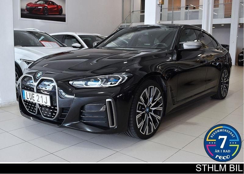 Svart Begagnad 2022 BMW i4 M Sport Sedan | 539 000 kr (Superpris) - Bild 1/4
