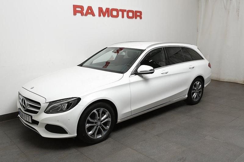 Vit Begagnad 2016 Mercedes C200 Avantgarde Kombi | 209 800 kr (Bra pris) - Bild 1/3