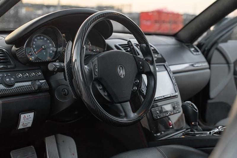 Begagnad Maserati Quattroporte 440 HK (323 kW) 2012 Sedan